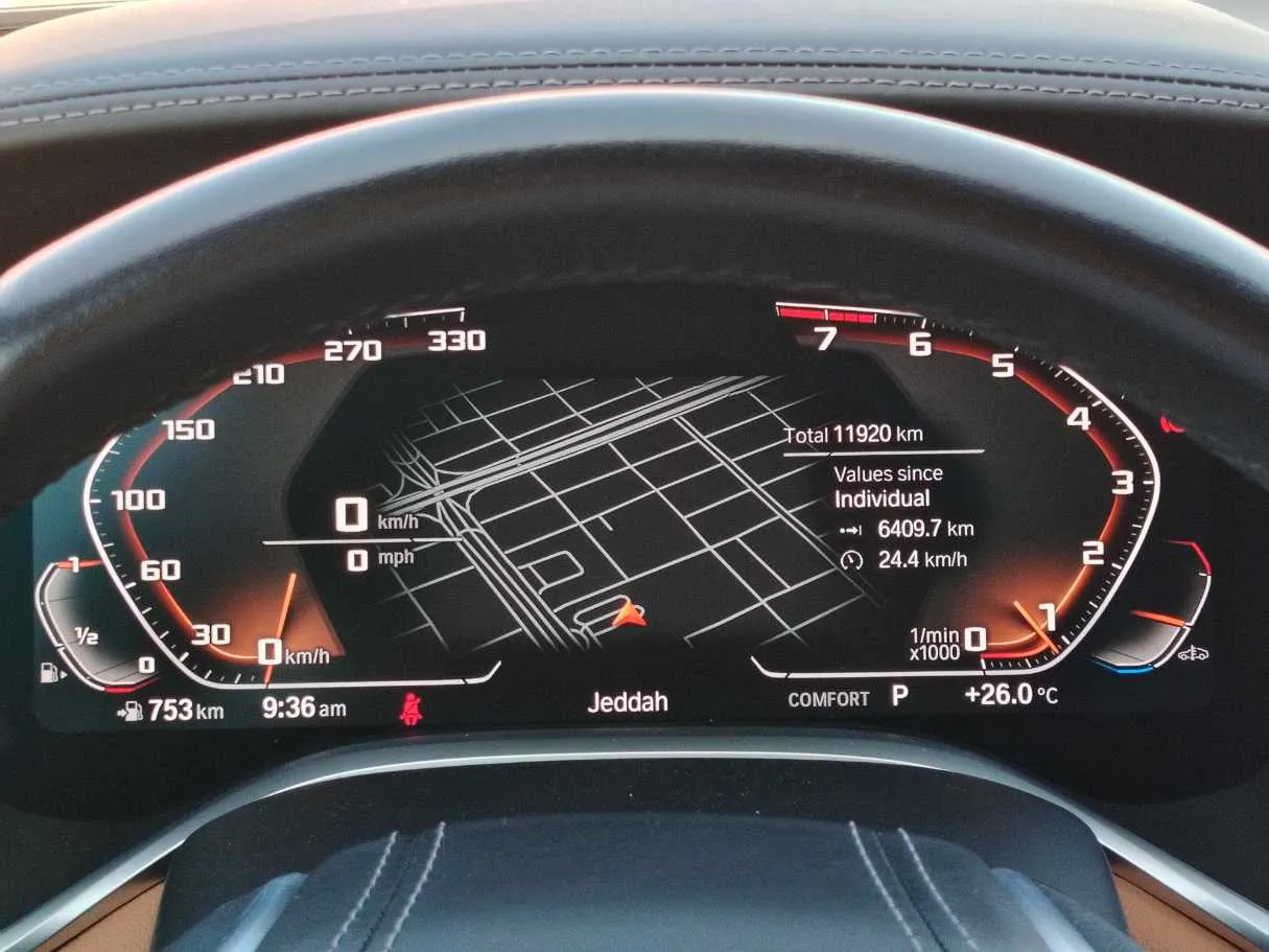 Car image 24