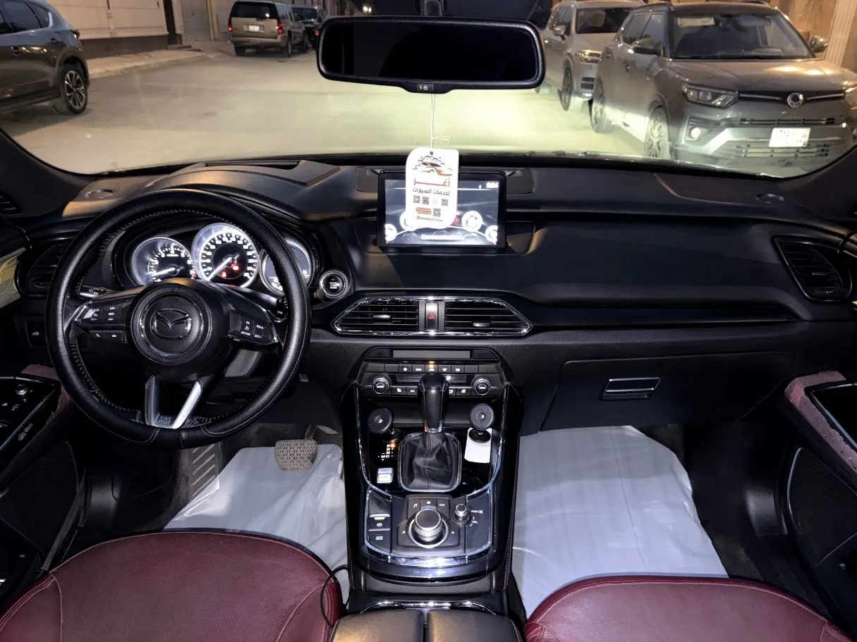 Car image 20