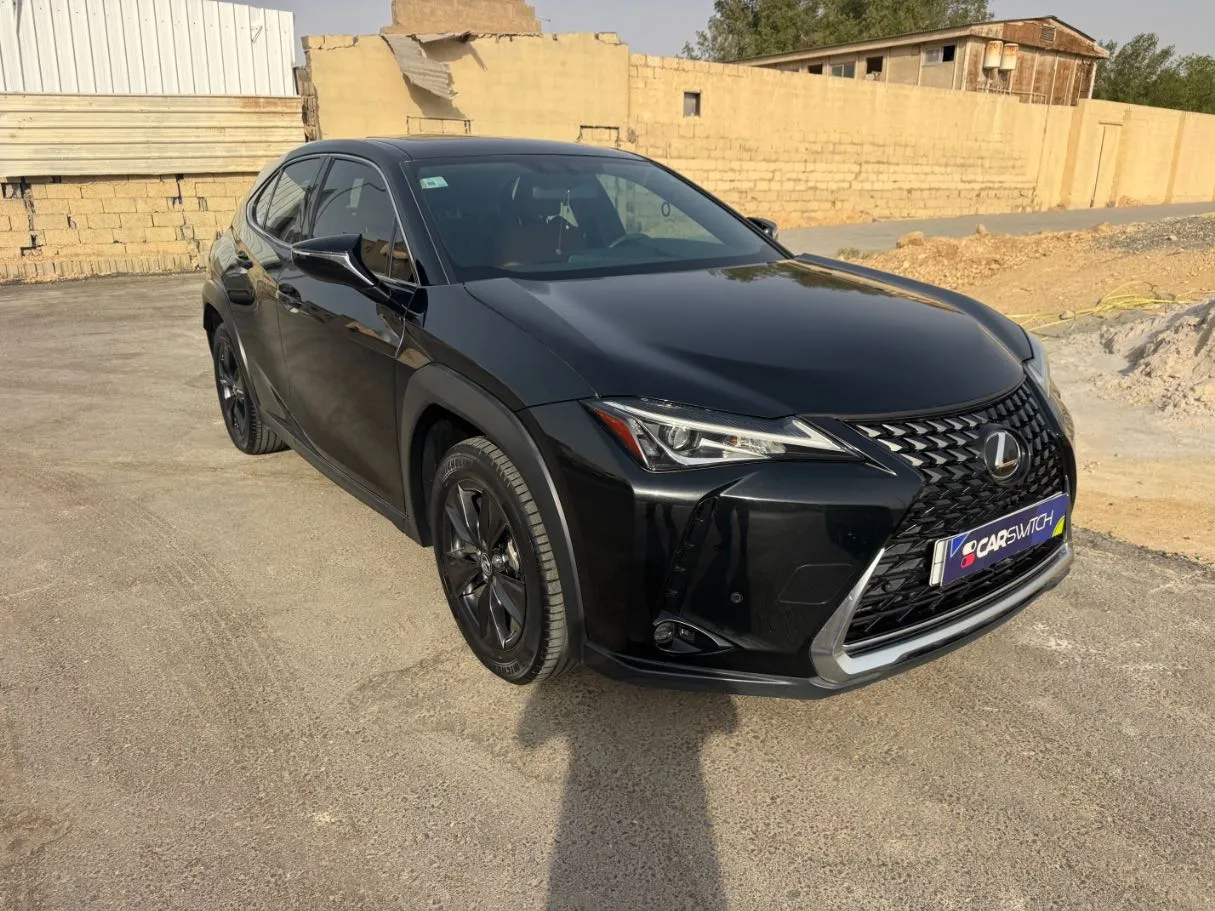 Car image 3