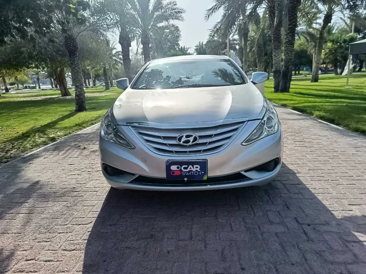 Car image 2