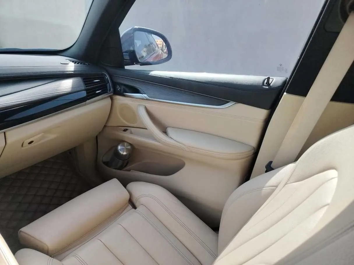 Car image 41
