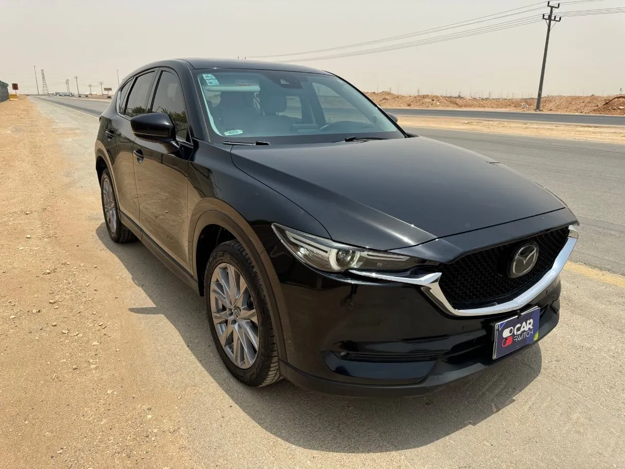Car image 3