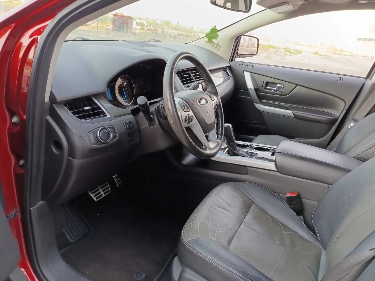 Car image 11