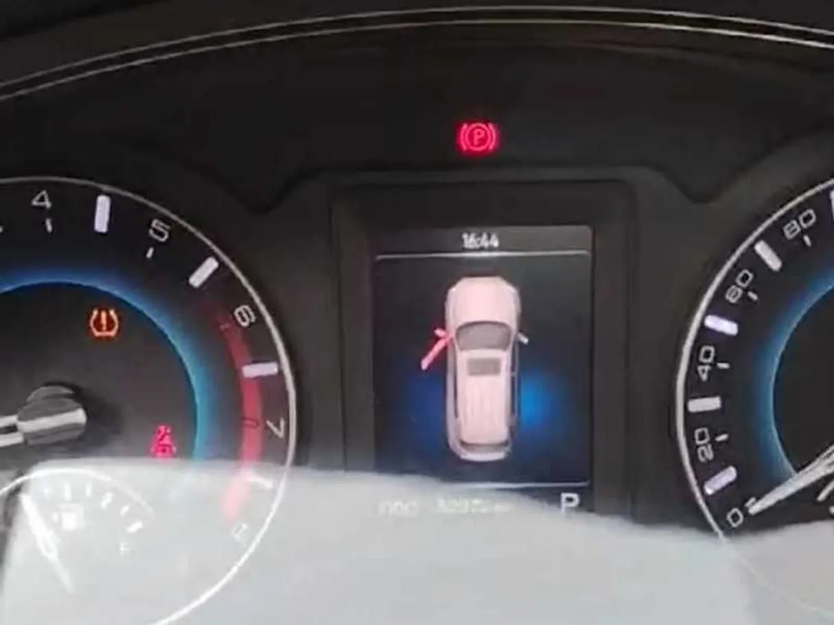 Car image 28