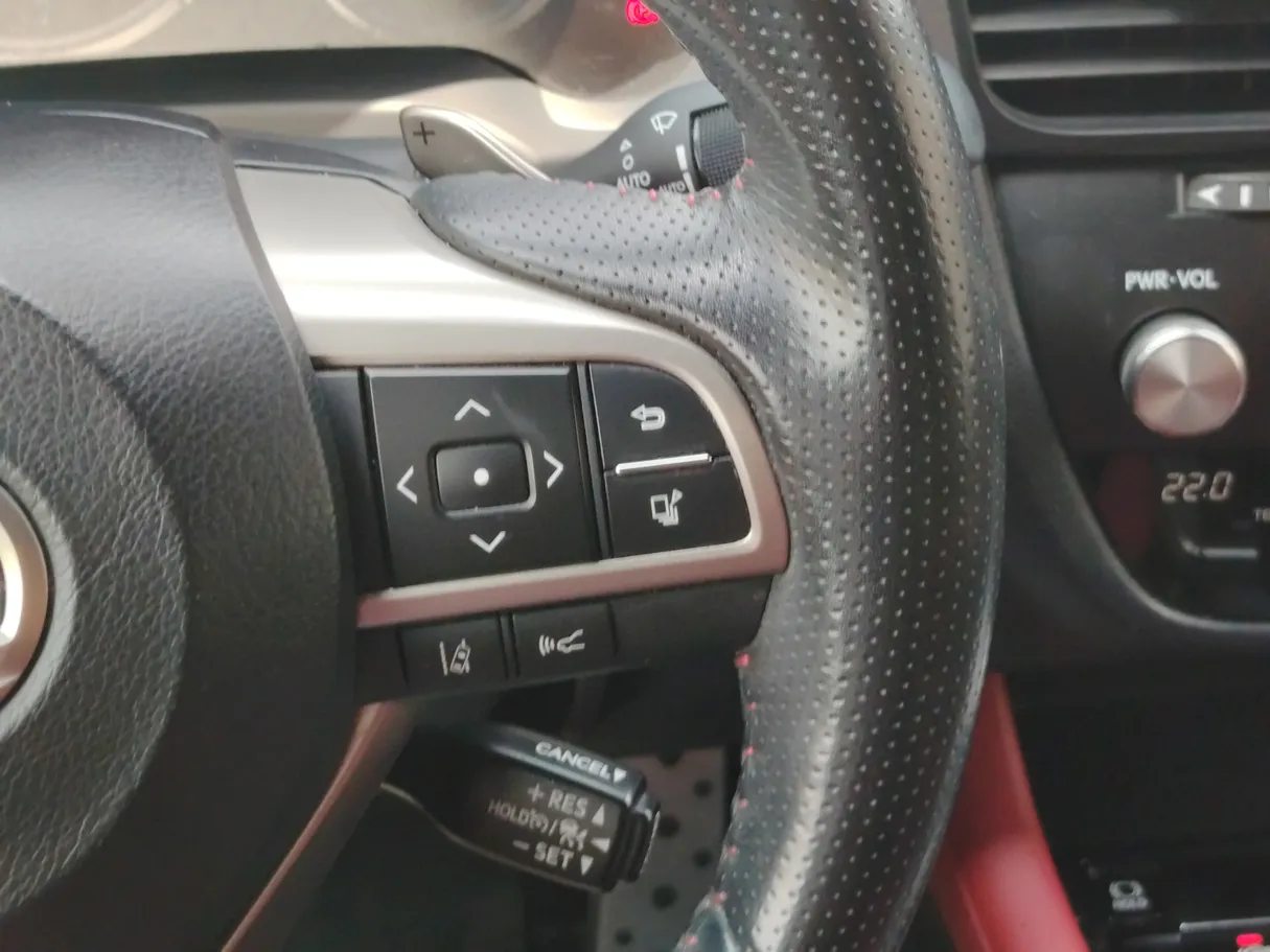 Car image 23
