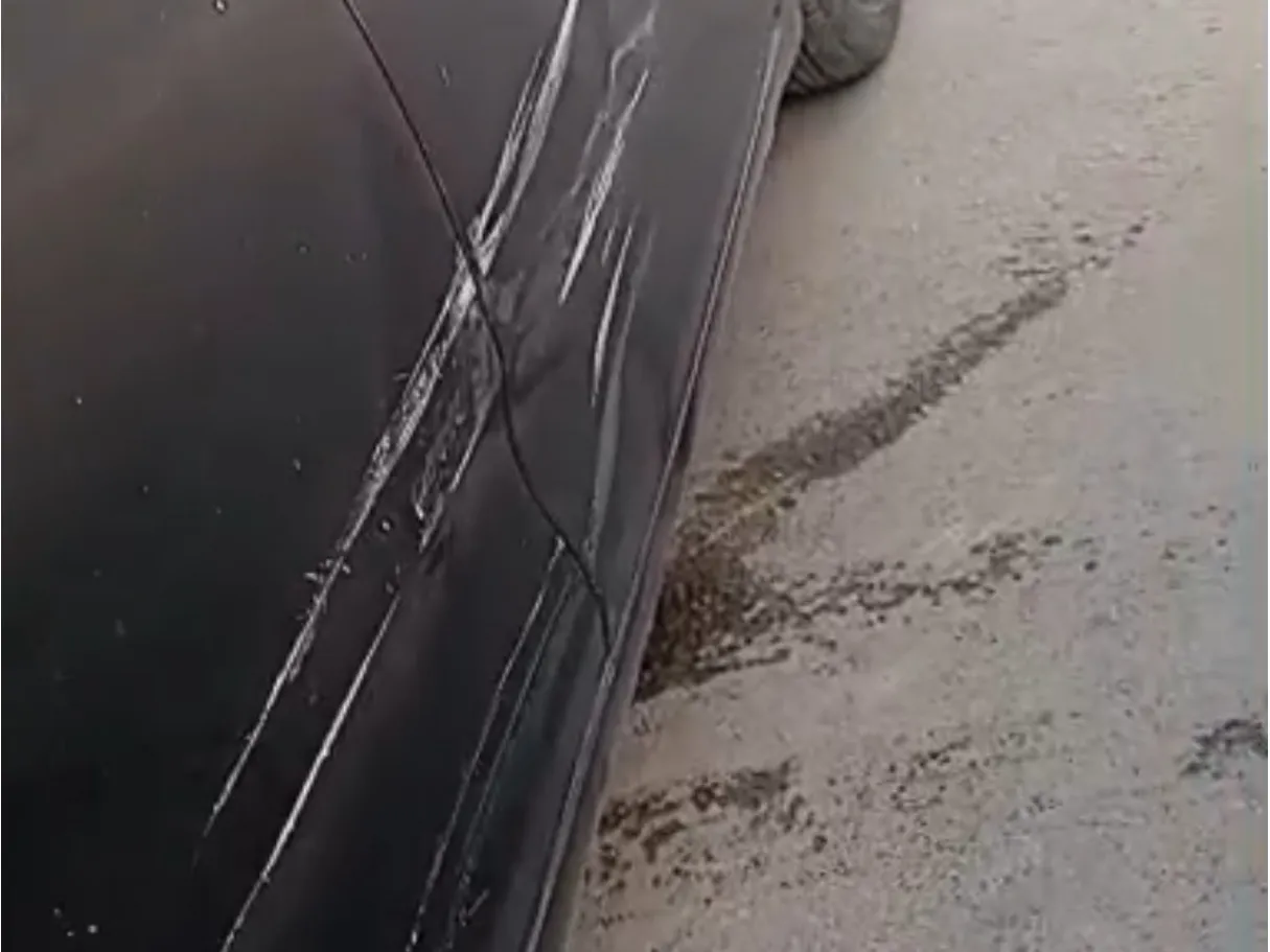Car image 22