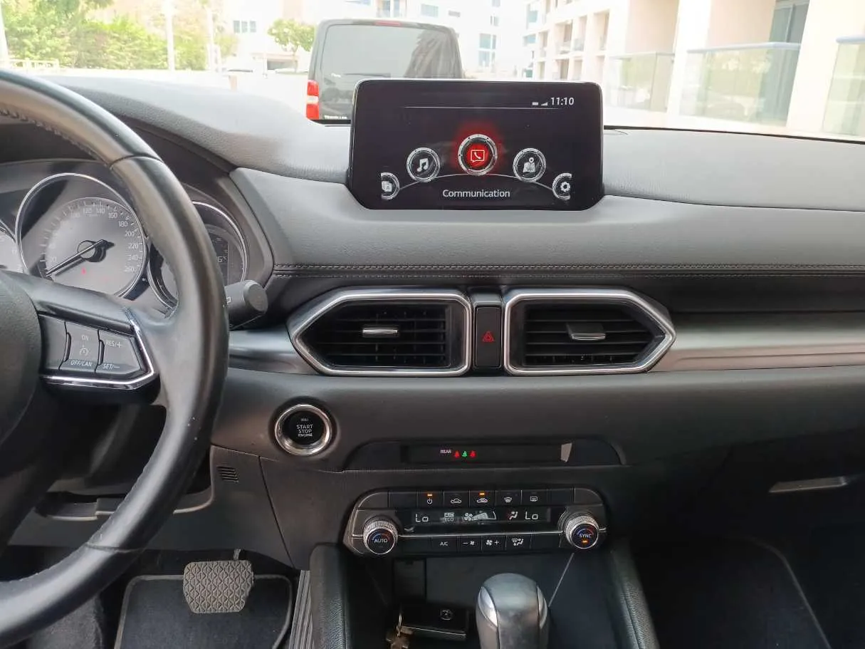 Car image 16