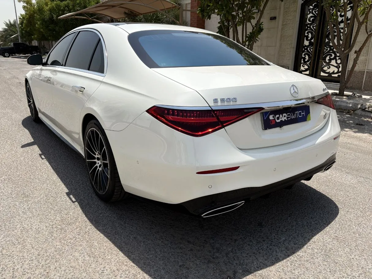 Car image 7