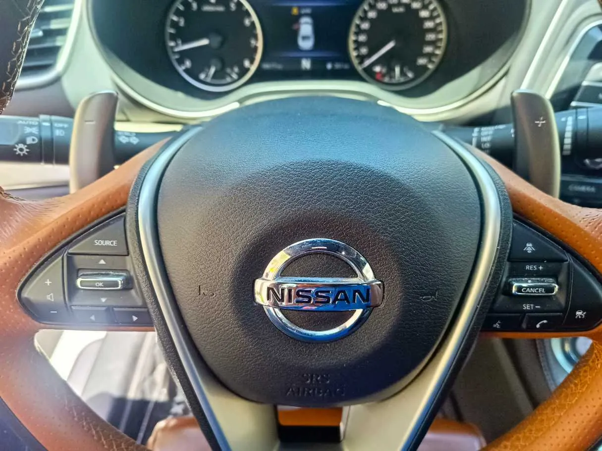 Car image 29