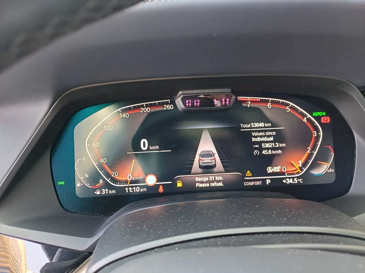 Car image 20