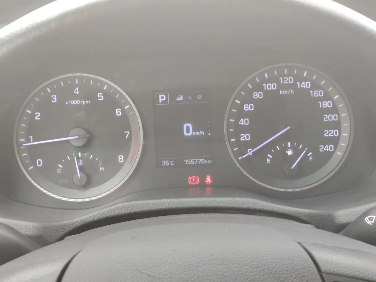 Car image 24