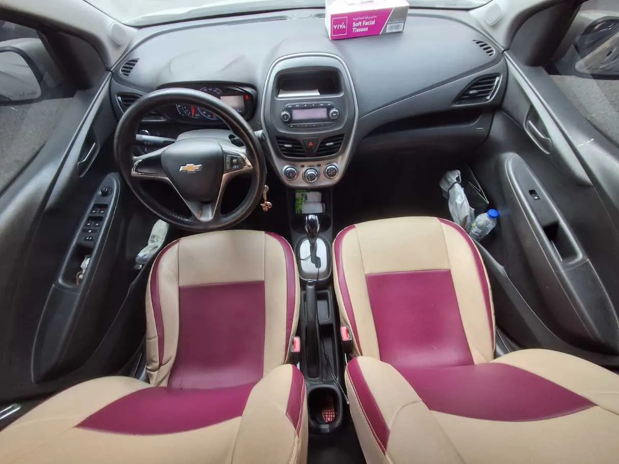 Car image 14