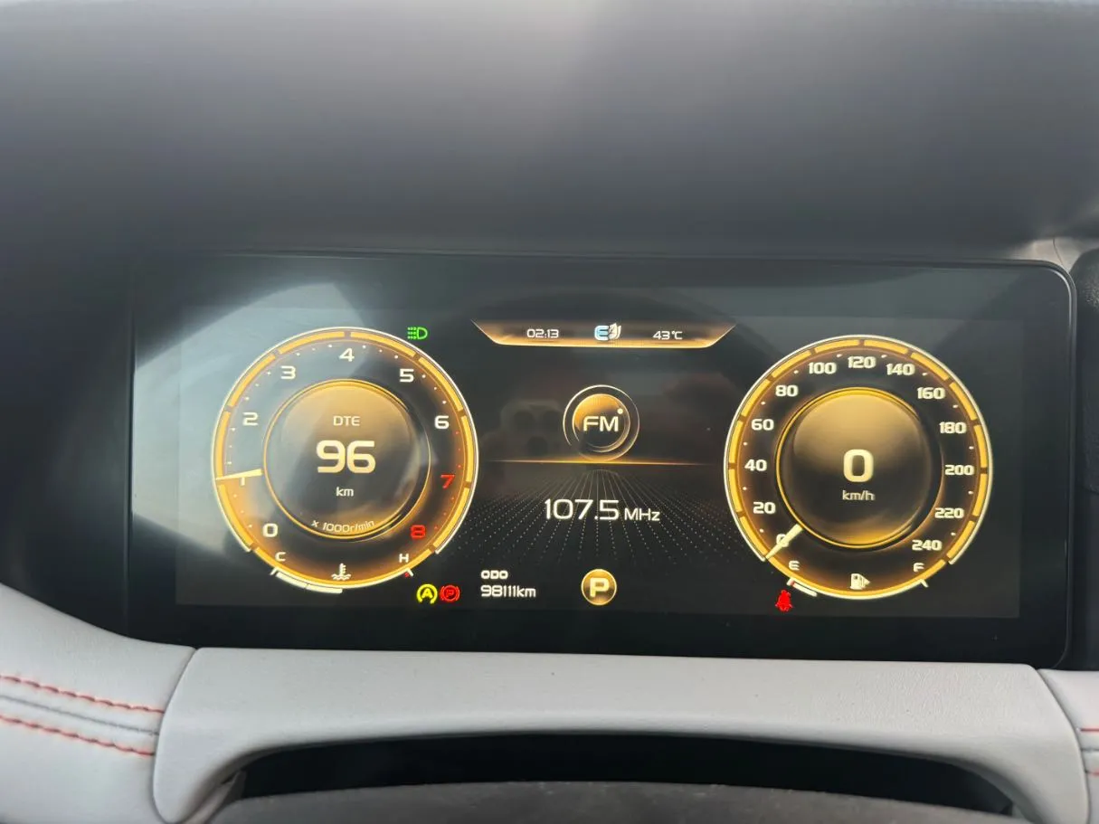 Car image 17