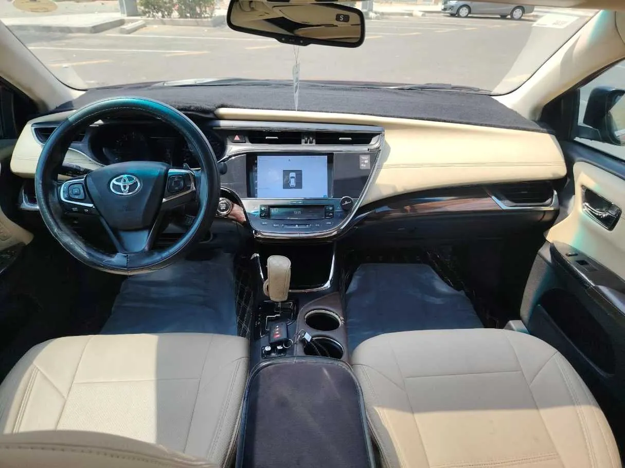 Car image 21