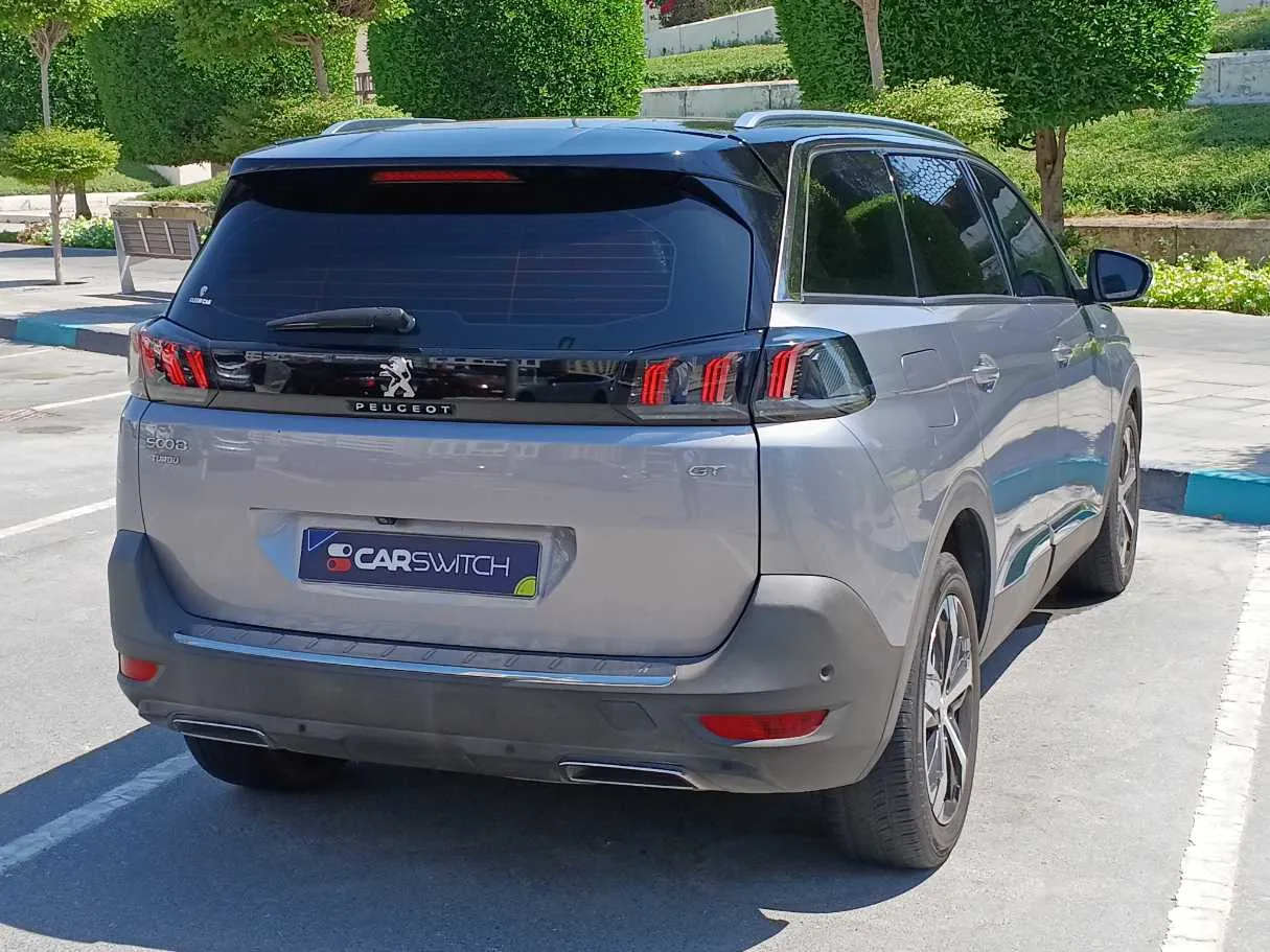 Car image 5