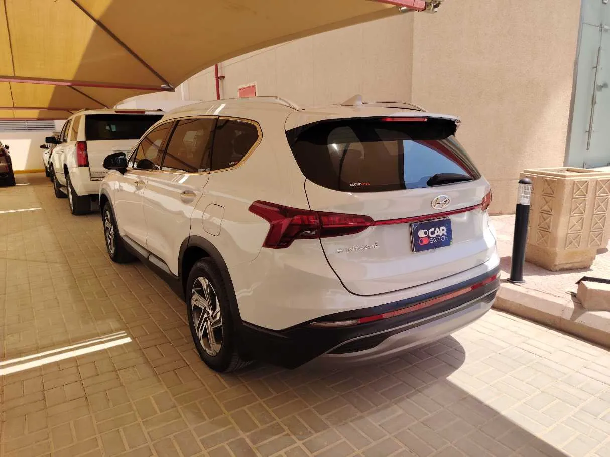 Car image 7