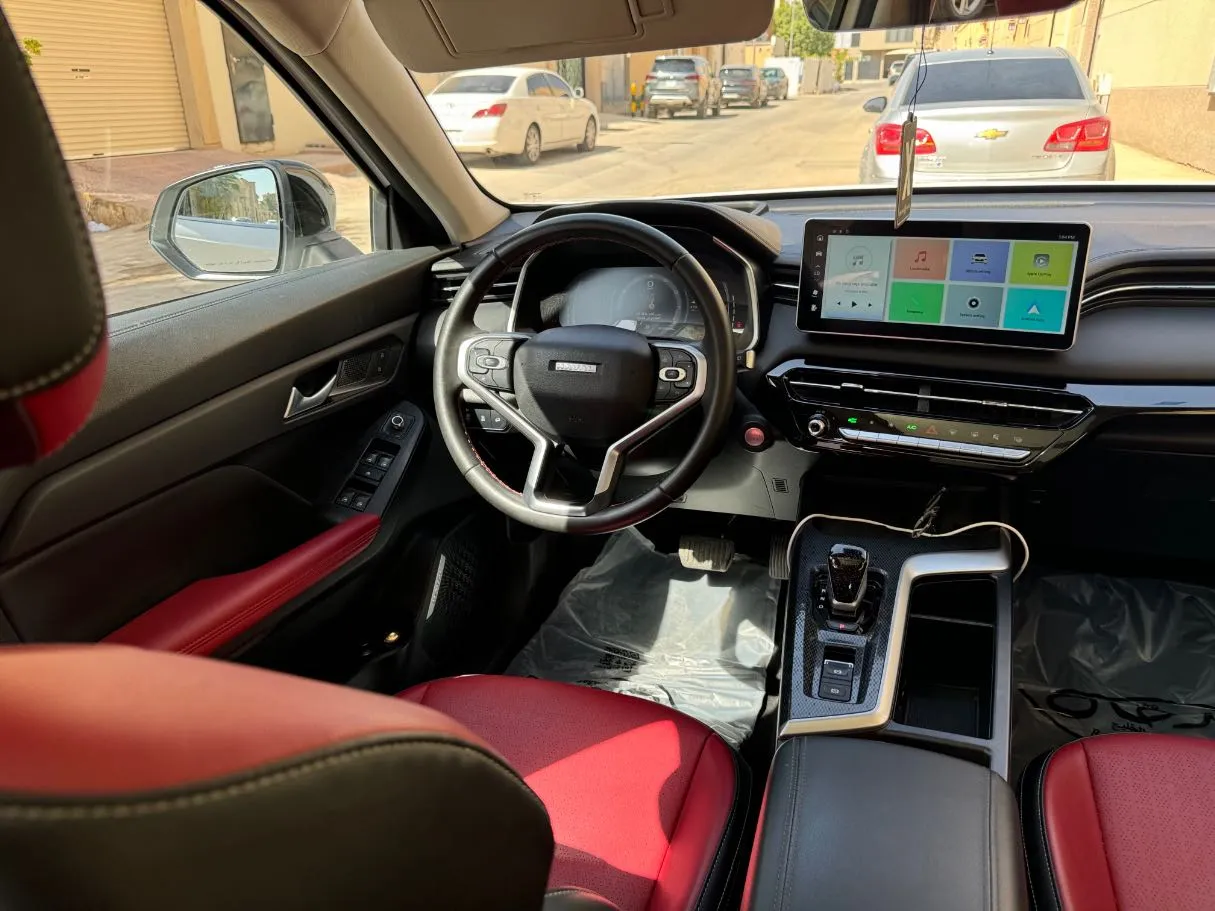 Car image 18