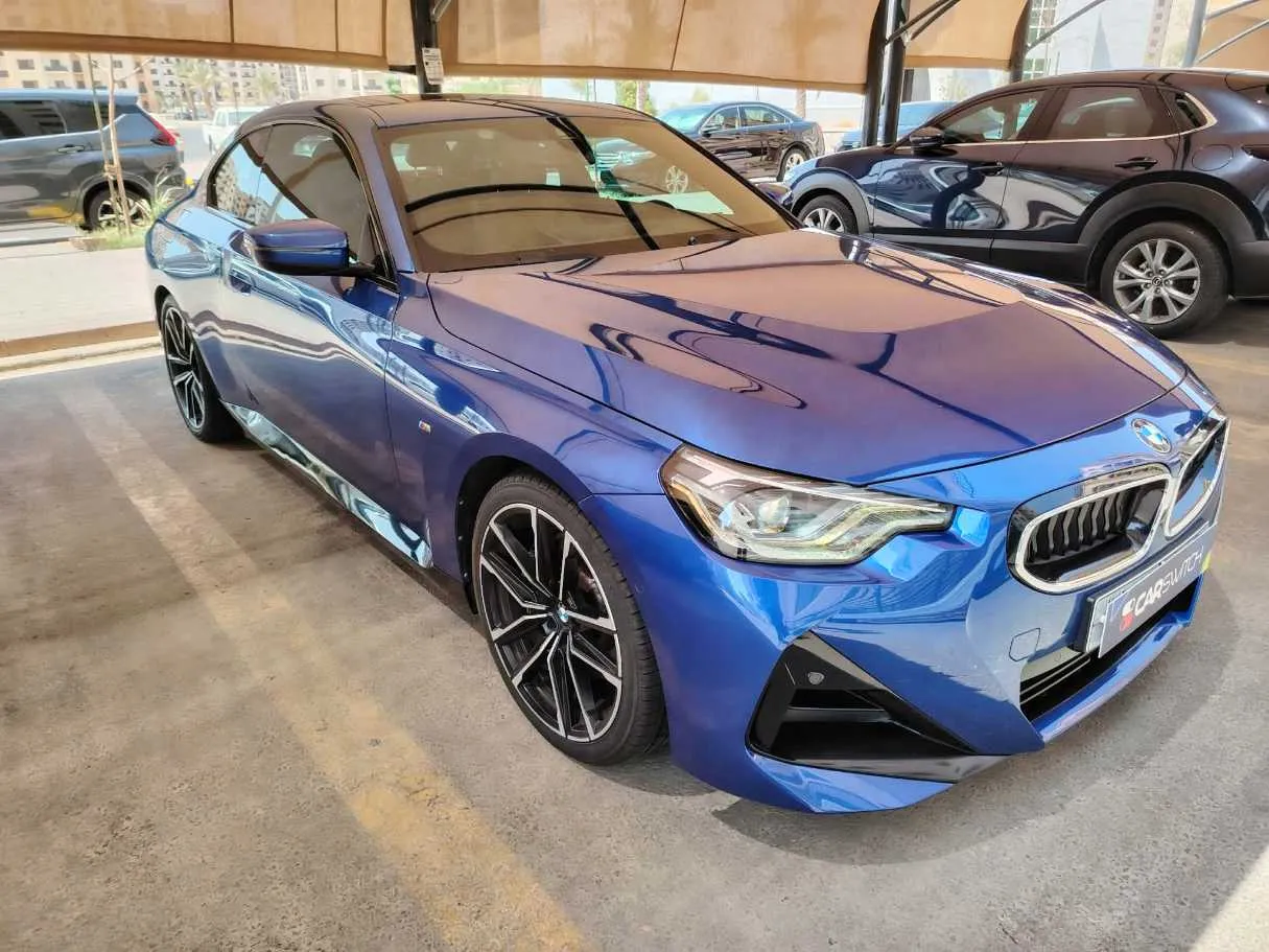 Car image 3