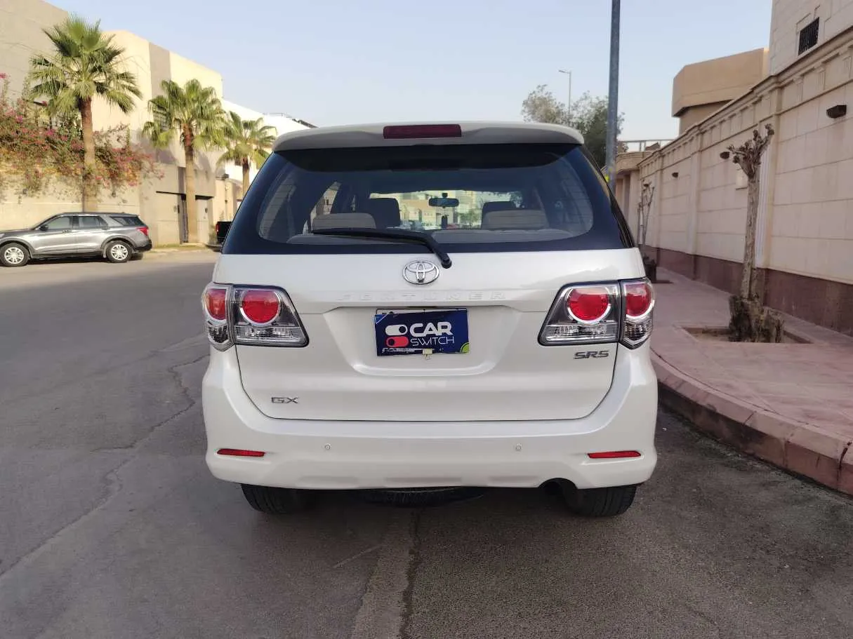 Car image 6