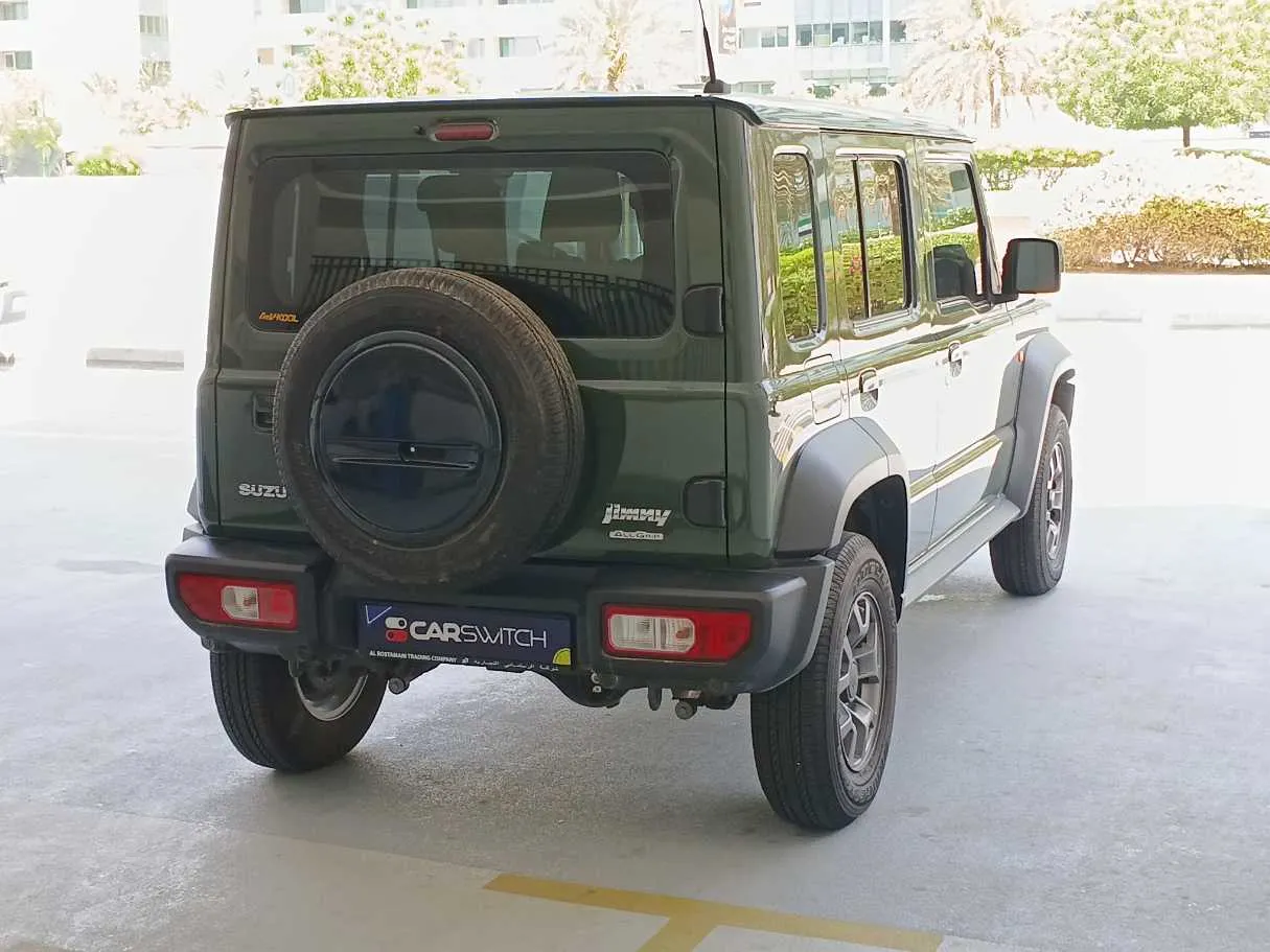 Car image 5
