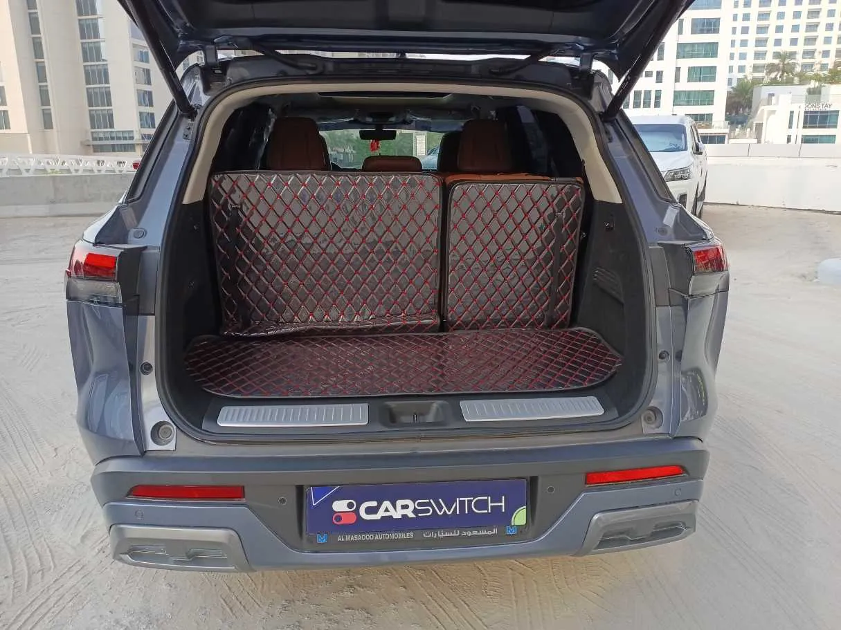 Car image 20