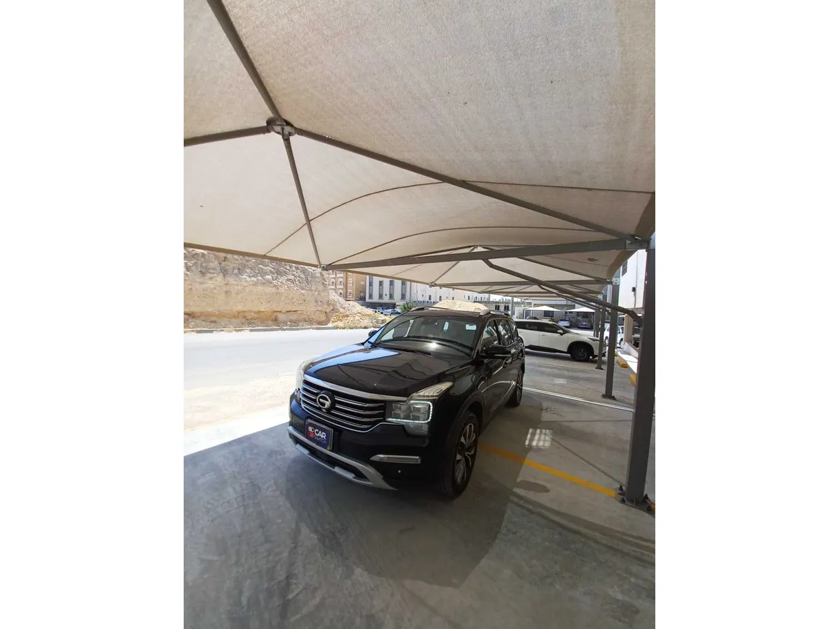 Car image 23