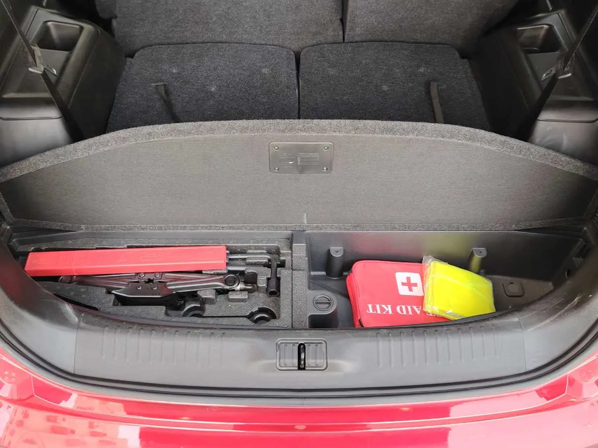 Car image 35