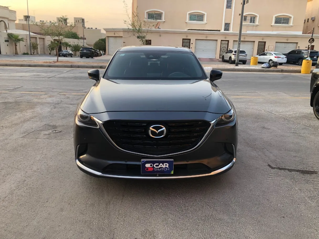 Car image 2
