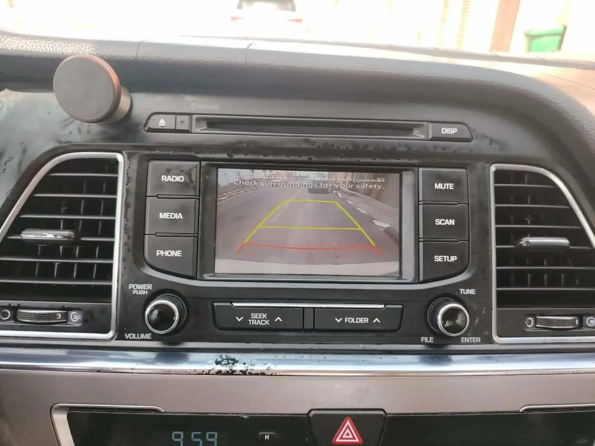 Car image 28