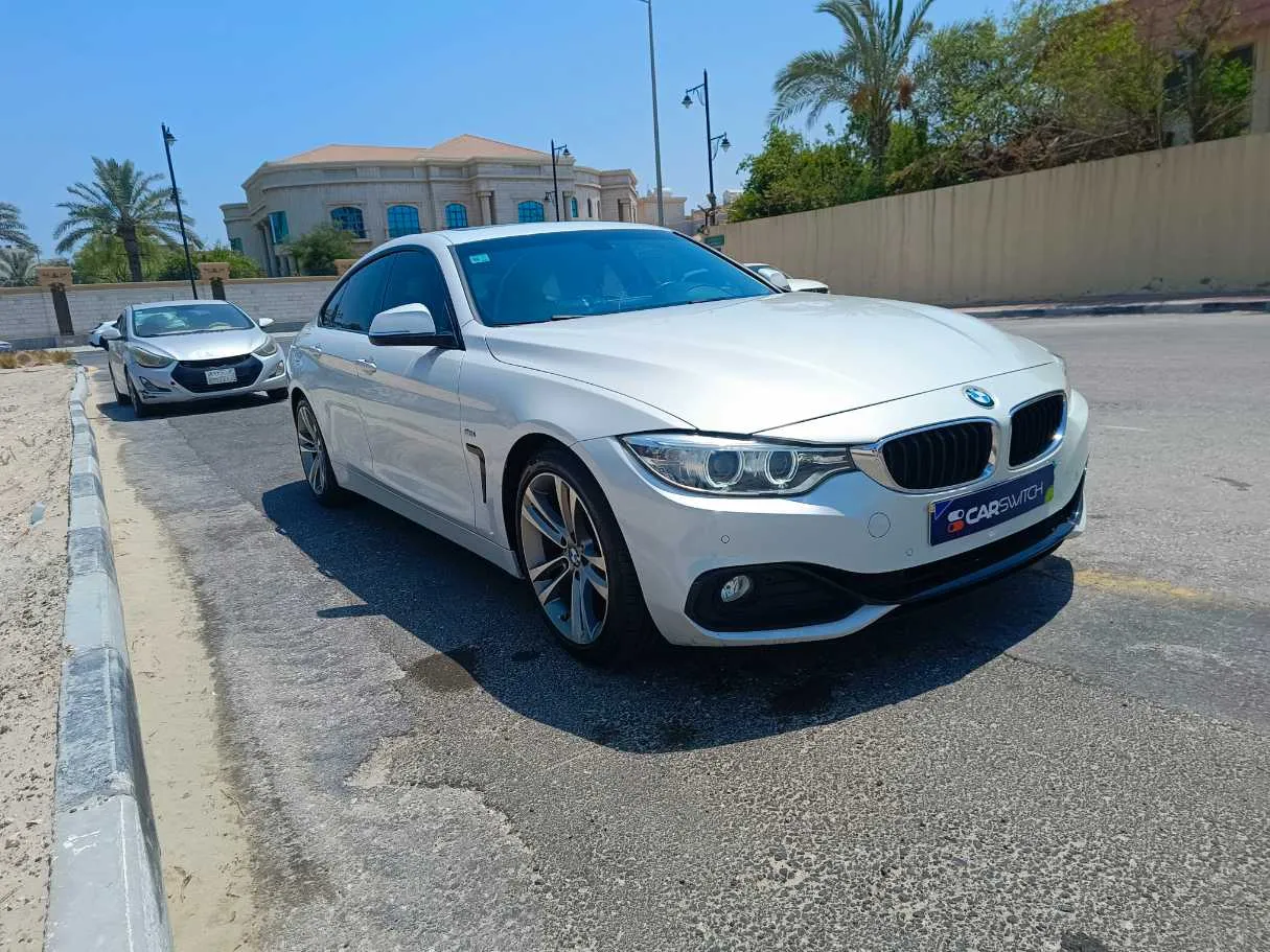 Car image 3