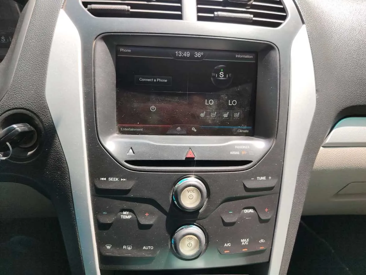 Car image 22
