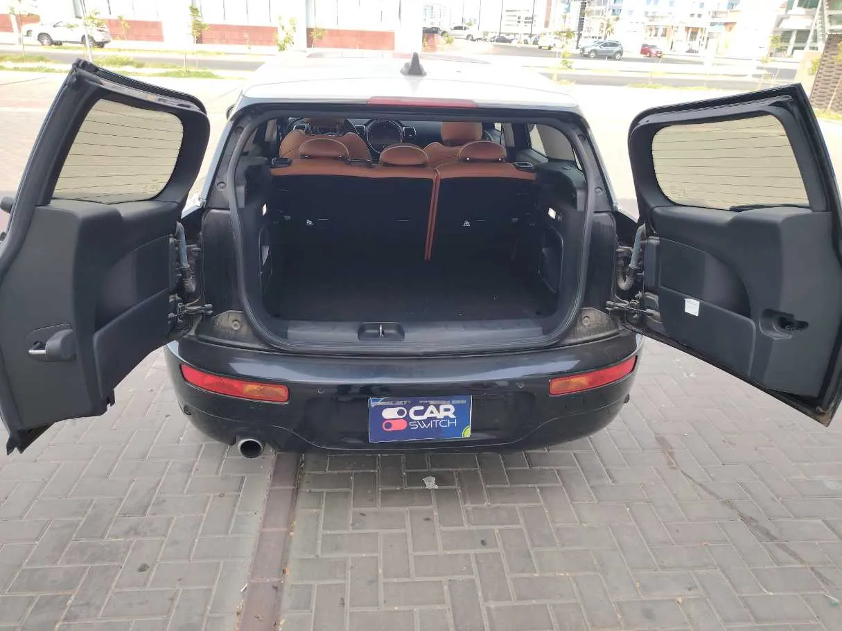 Car image 23