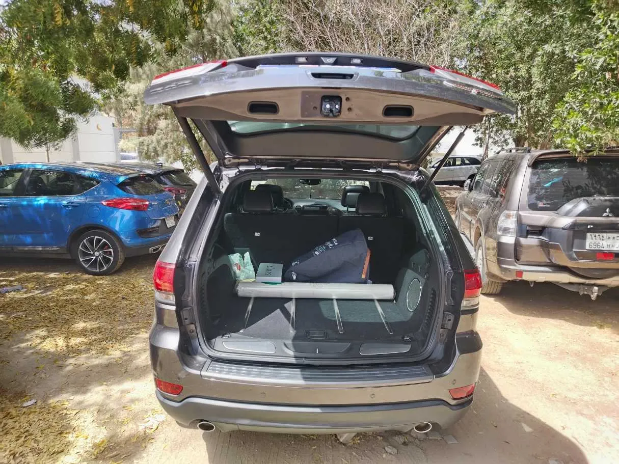 Car image 32
