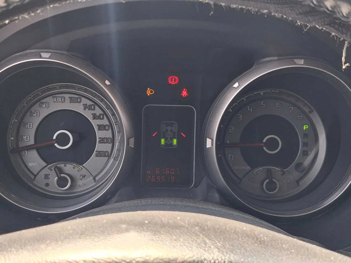 Car image 20