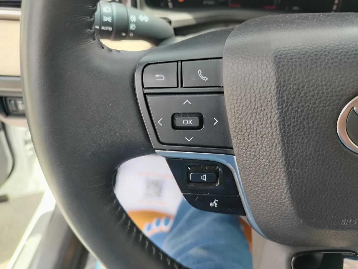 Car image 39