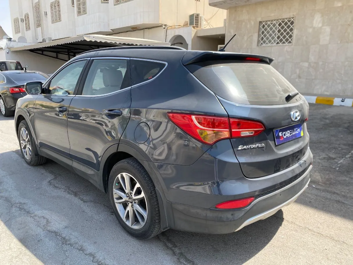 Car image 7