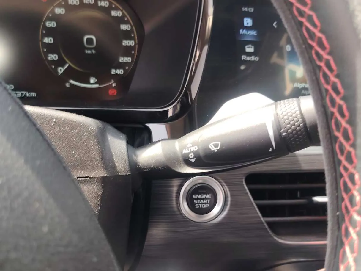 Car image 33