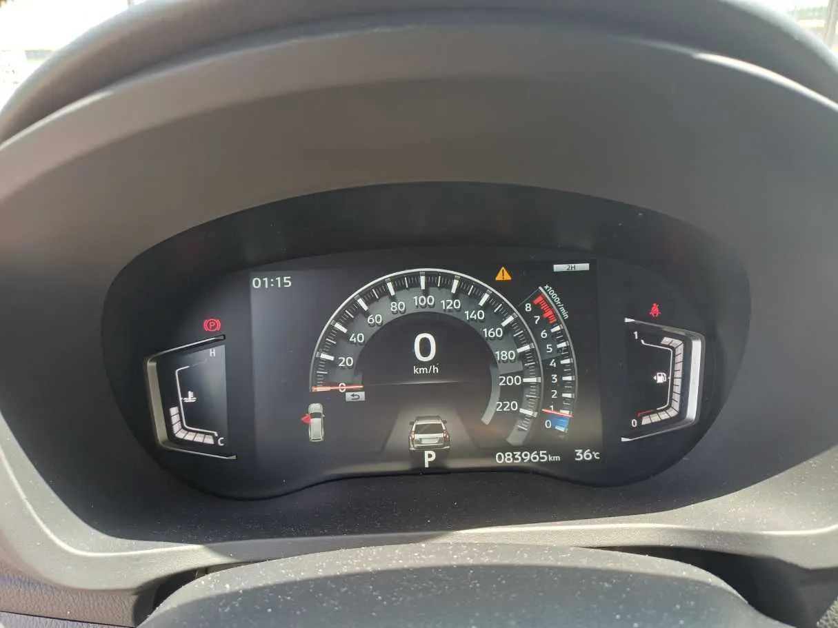 Car image 19