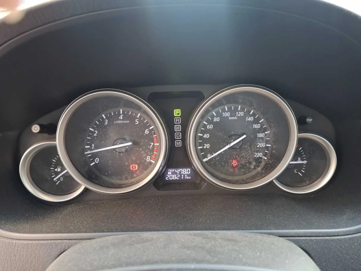 Car image 18