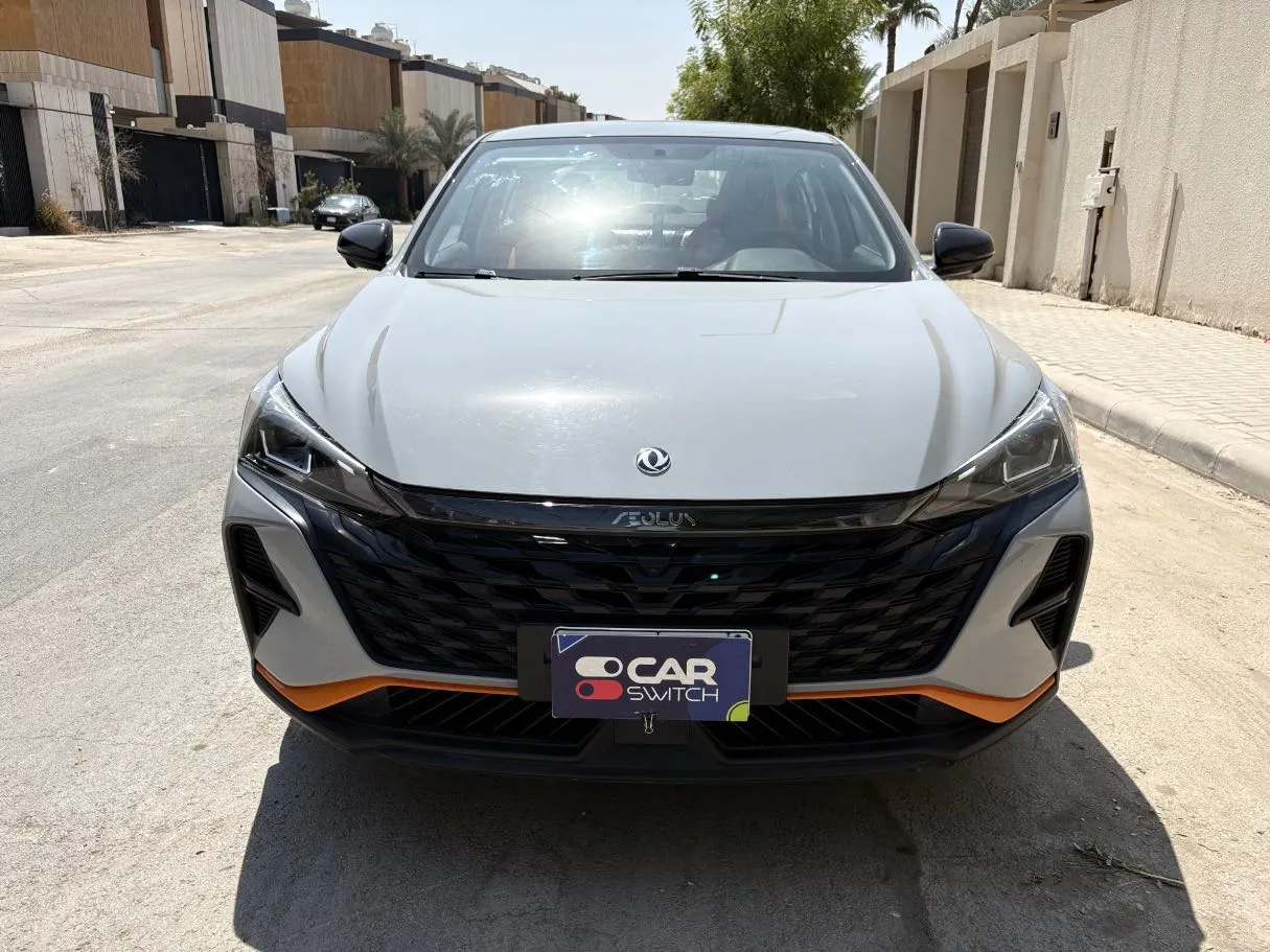 Car image 2
