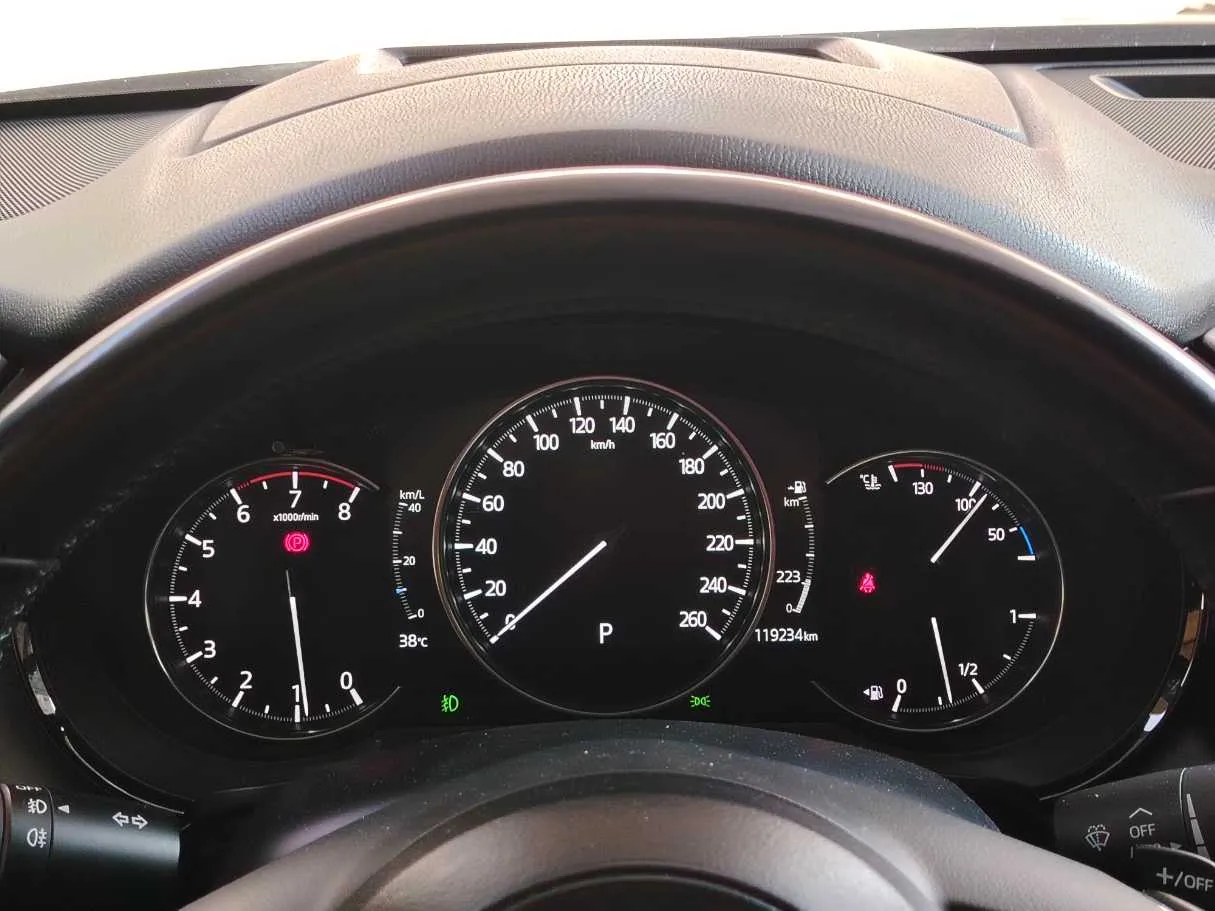 Car image 28