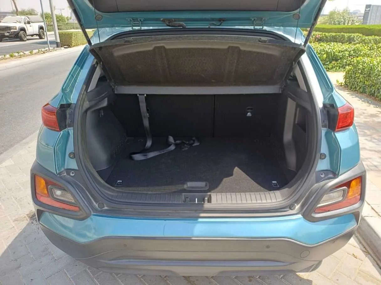 Car image 13