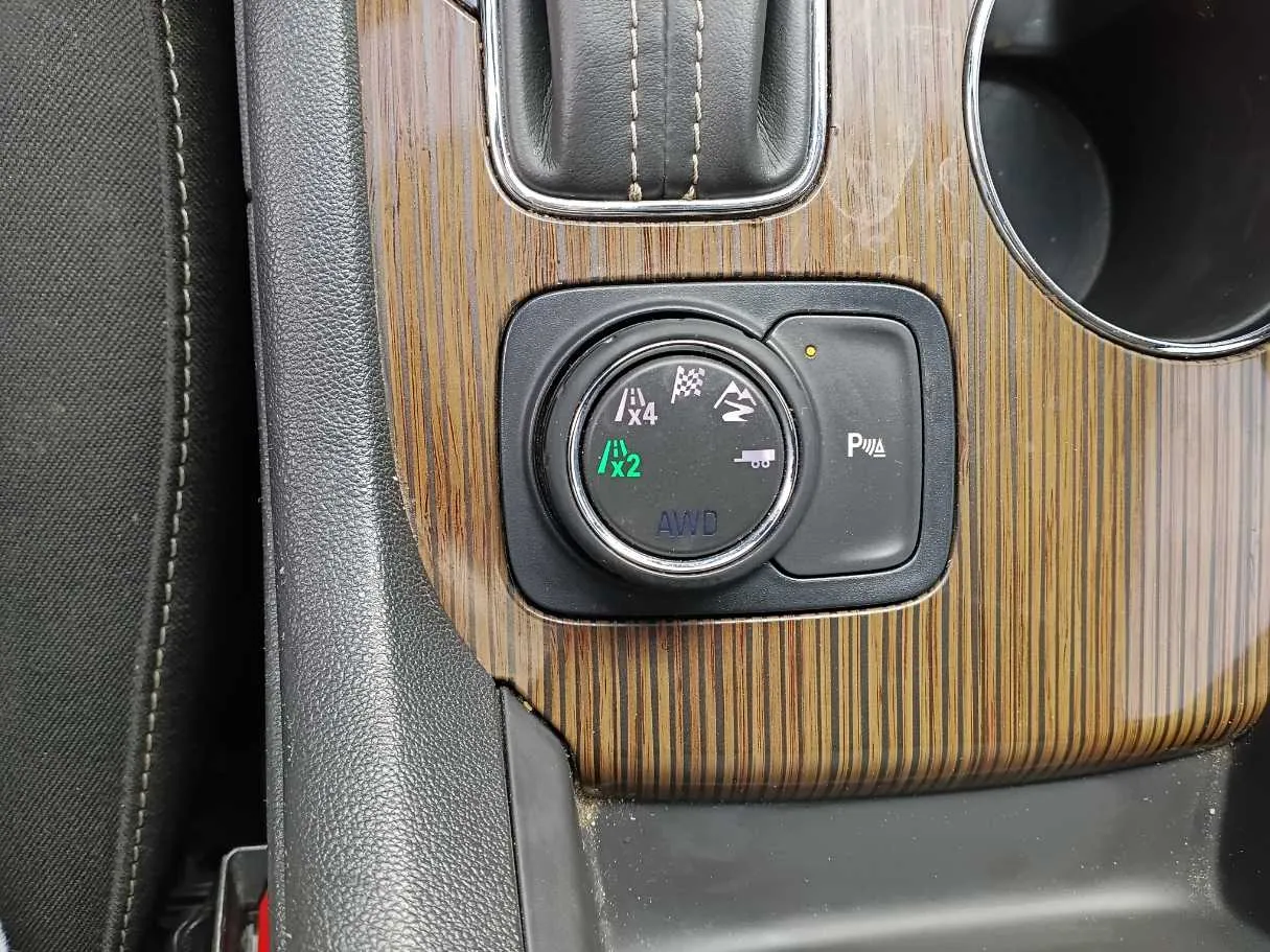 Car image 20