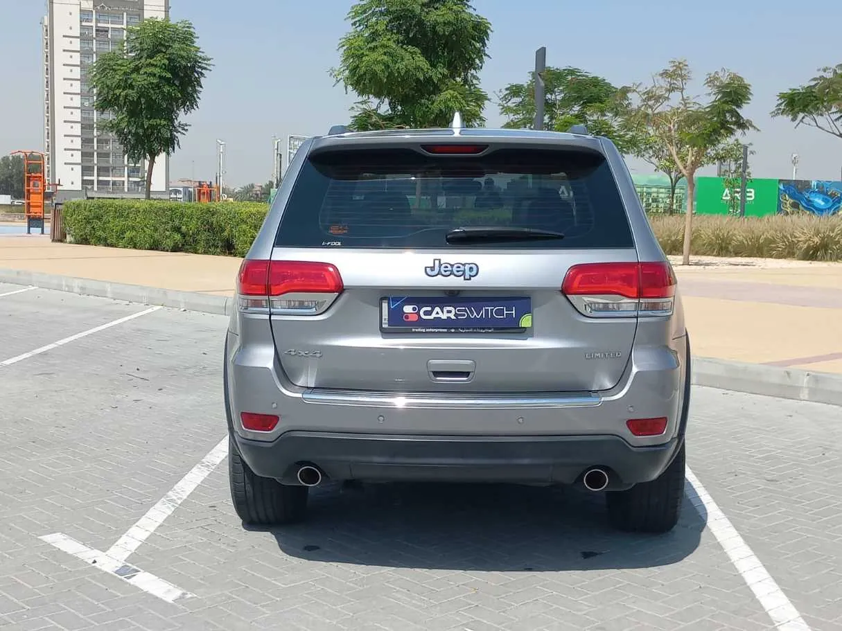 Car image 6