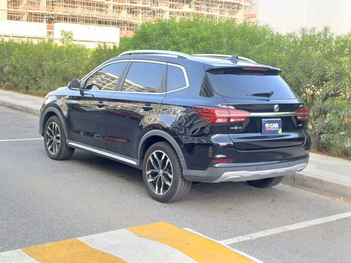 Car image 7