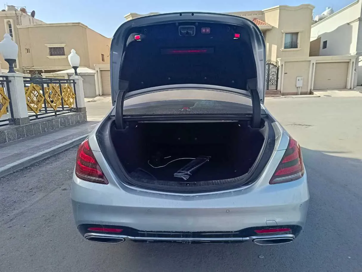Car image 29