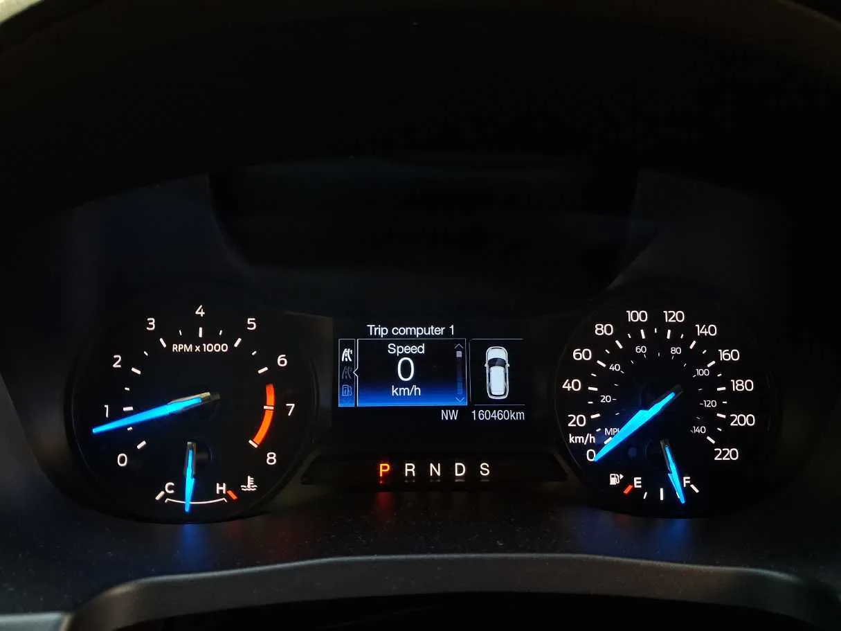 Car image 18