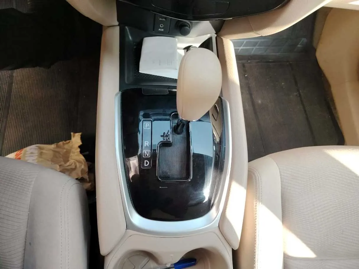 Car image 24