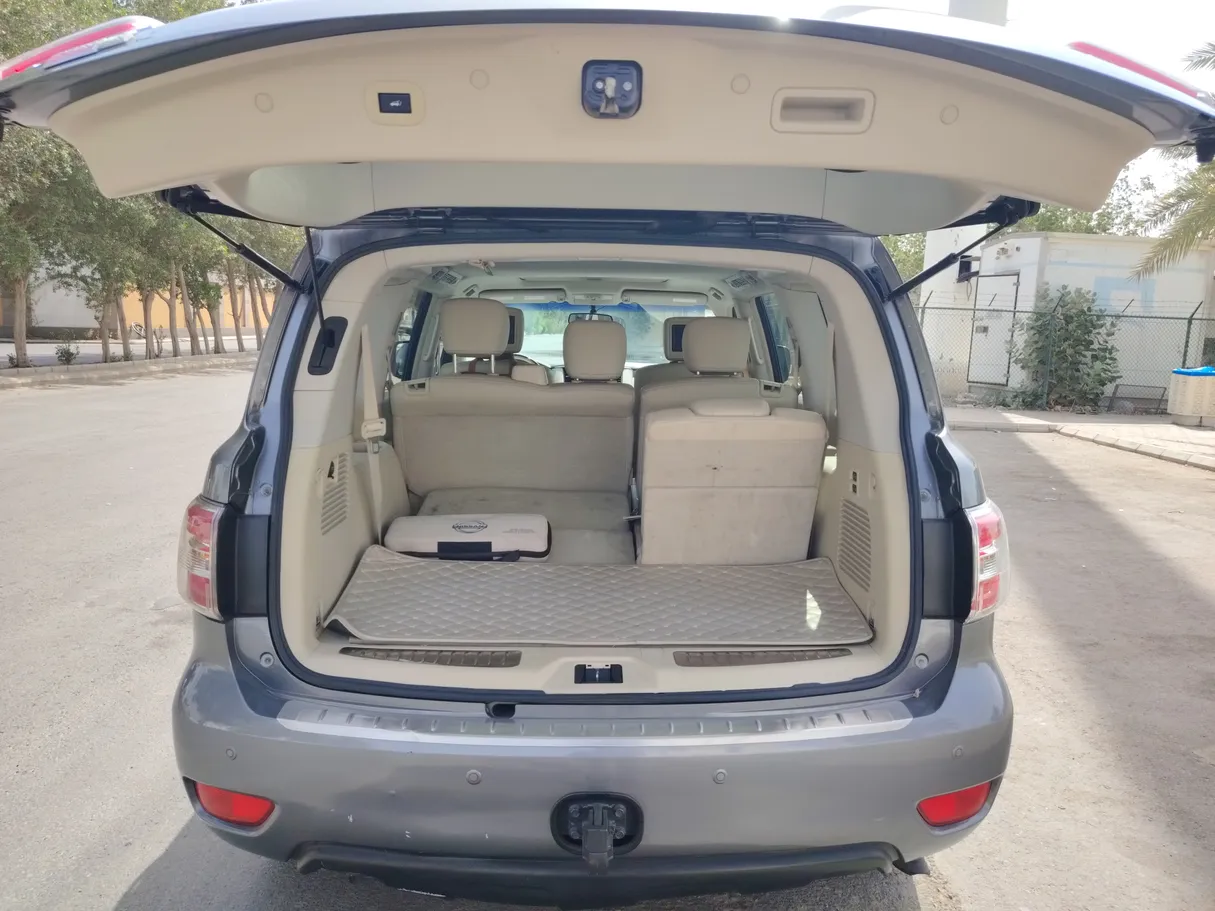 Car image 25