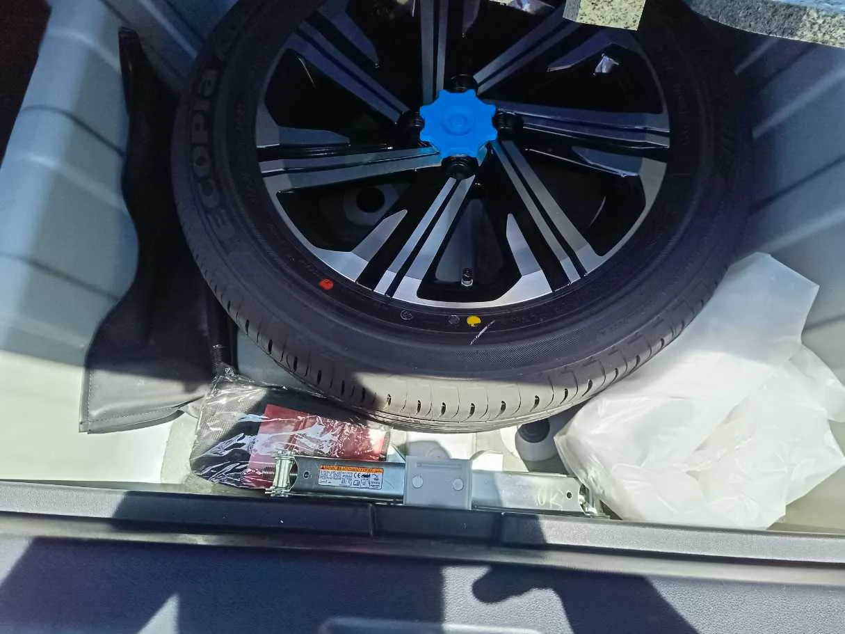 Car image 31
